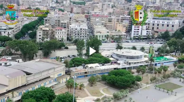 Falsi incidenti e truffe alle assicurazioni: 3 arresti e 71 indagati a Reggio Calabria