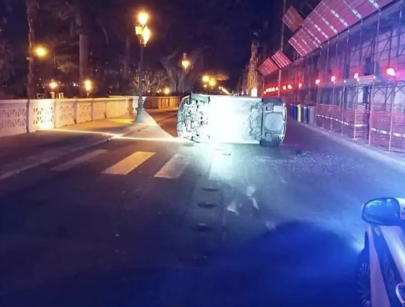 Carambola su via Matteotti, patente ritirata e denuncia per il giovane alla guida