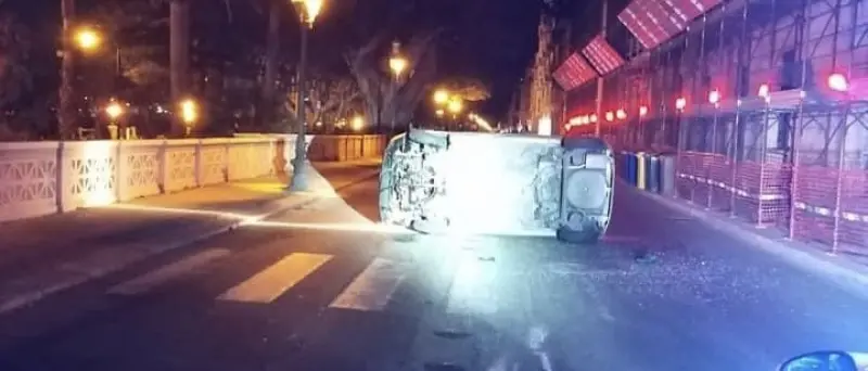 Carambola su via Matteotti, patente ritirata e denuncia per il giovane alla guida