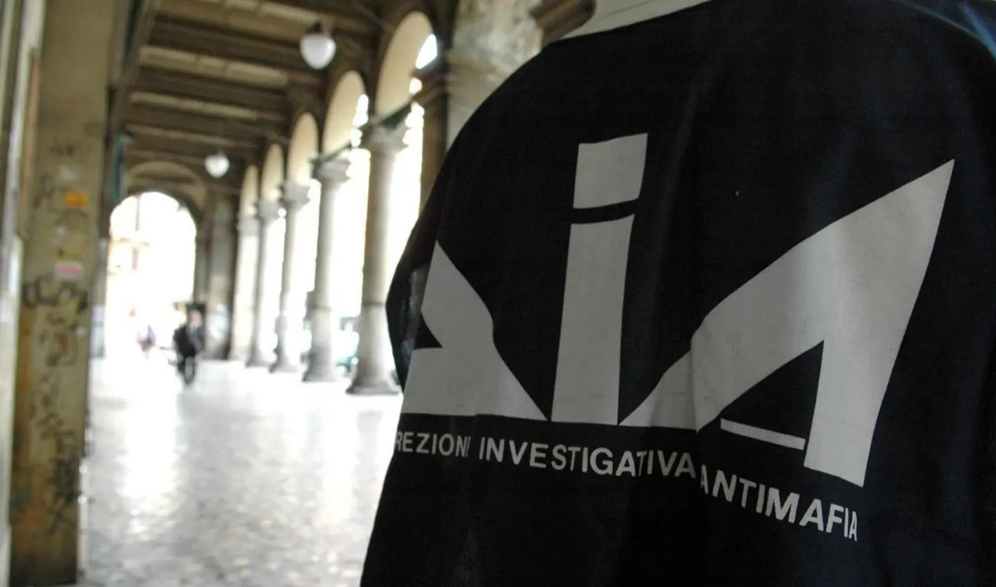 I lunghi tentacoli della\u00A0‘Ndrangheta su Bologna: otto misure cautelari