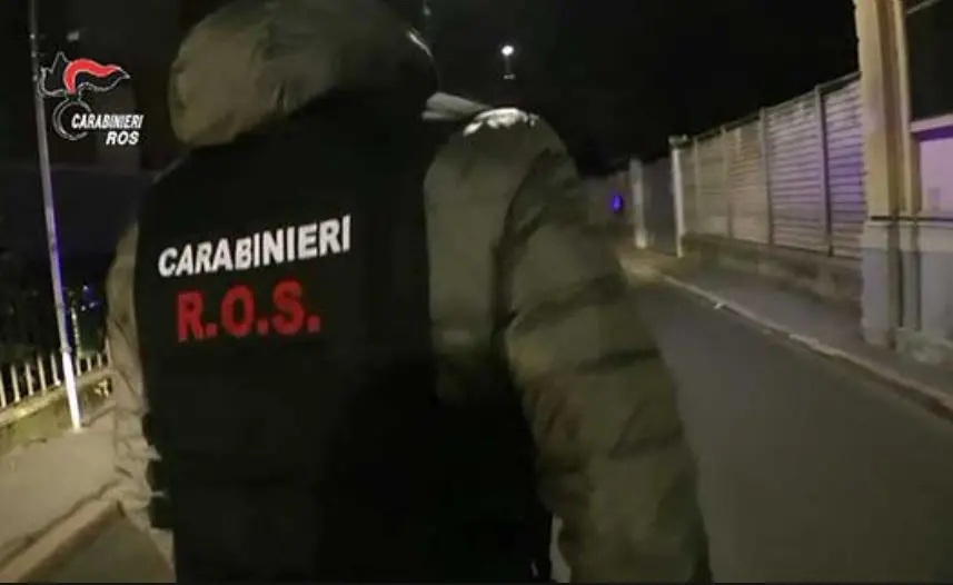 Tonnellate di droga a Roma controllate dalla ’ndrangheta: 28 arresti, le torture del clan a un pusher riprese con il telefonino - NOMI