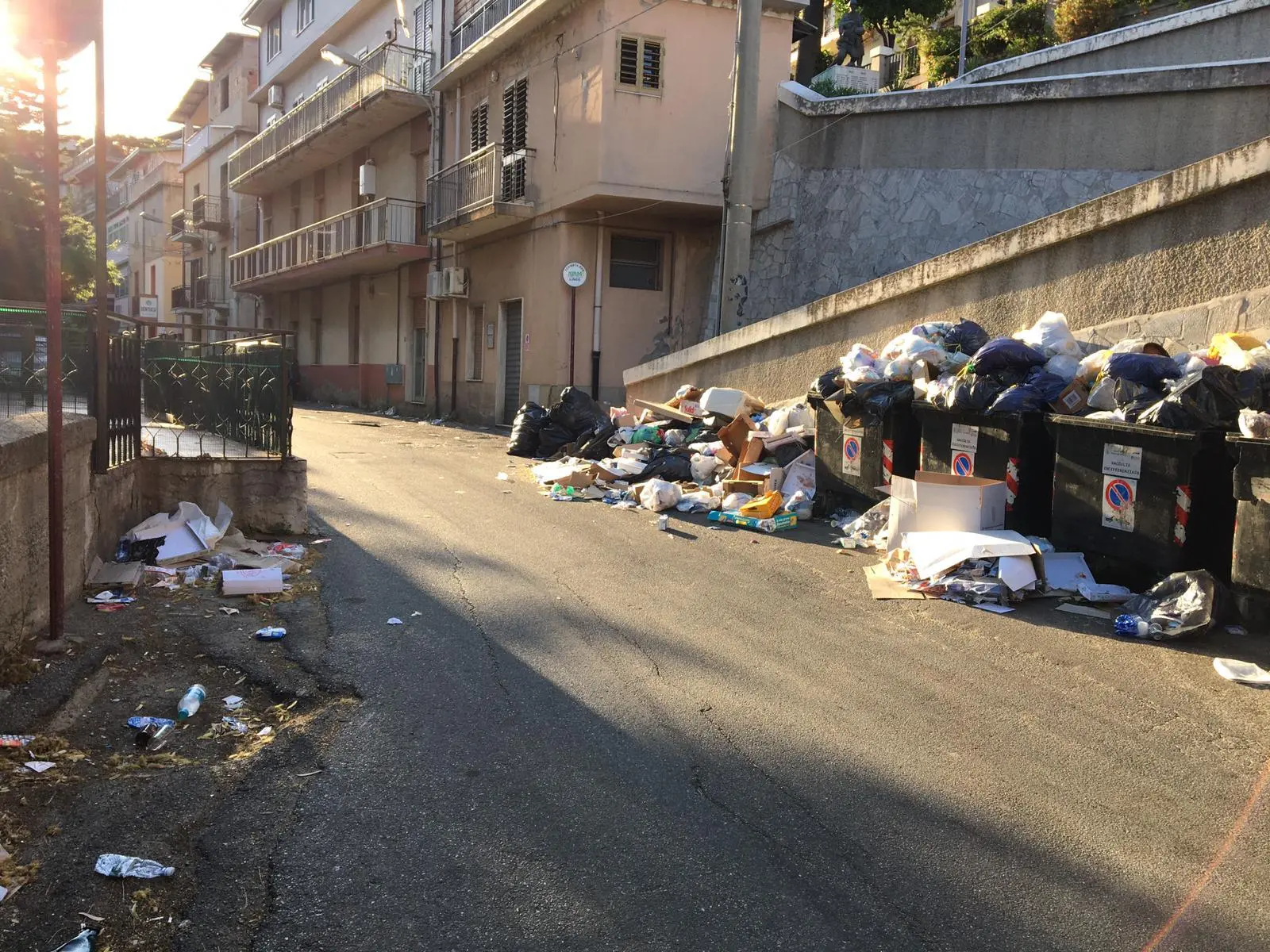 Emergenza rifiuti a Mosorrofa, Sorgonà: «Ora basta. Si ascolti nostra proposta»