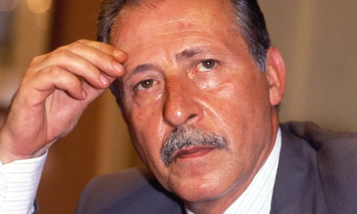 19 luglio 1992, Paolo Borsellino: «Si educa con quello che si dice, molto di più con quello che si fa, ancor di più con quello che si è»