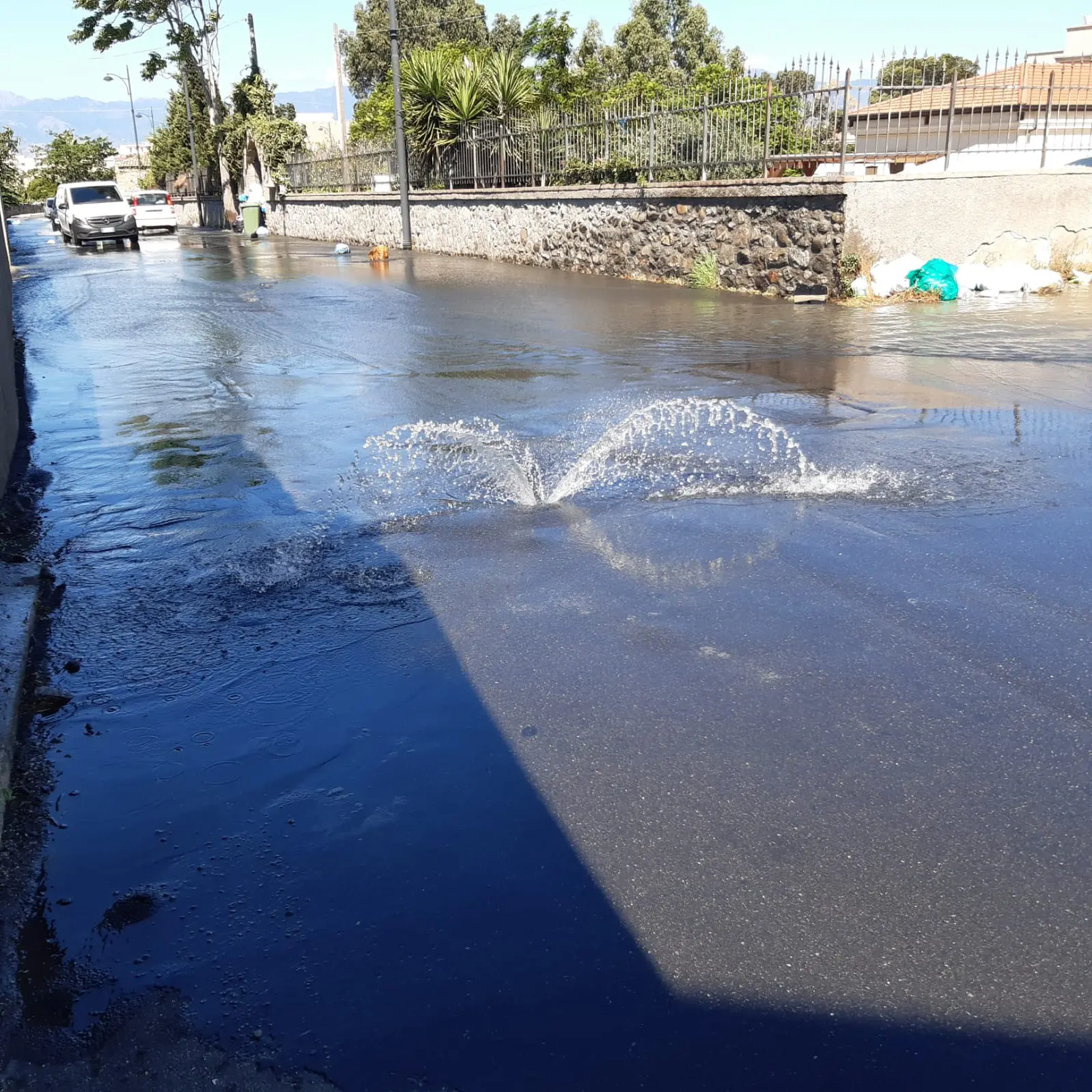 I cittadini di Sbarre esasperati «Siamo abbandonati ma il sindaco allestisce una sceneggiata al Parco Ecolandia»