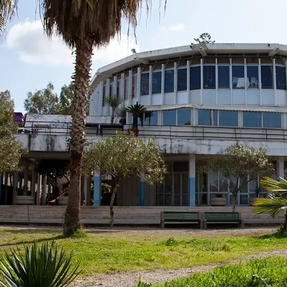 Reggio, il lido comunale resta chiuso. Non interessa a nessuno