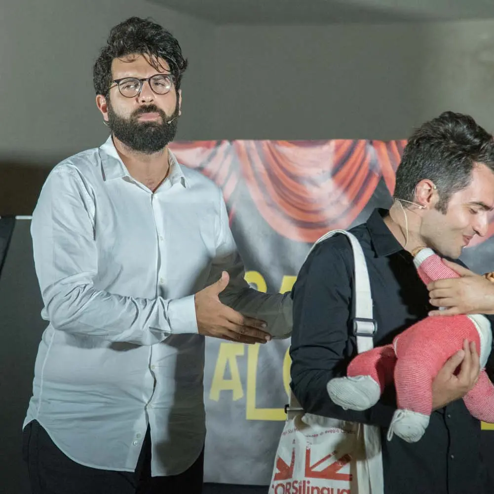 A Reggio Calabria ritorna la comicità estiva di “Facce da bronzi”