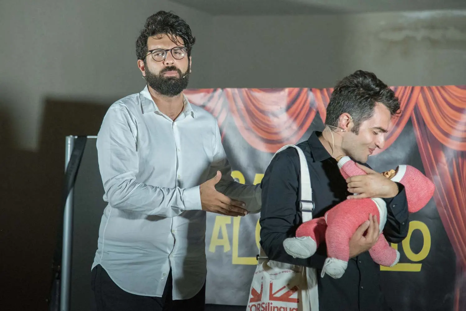 A Reggio Calabria ritorna la comicità estiva di “Facce da bronzi”