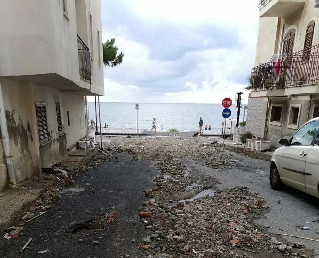 Maltempo a Reggio Calabria, bomba d'acqua a Scilla