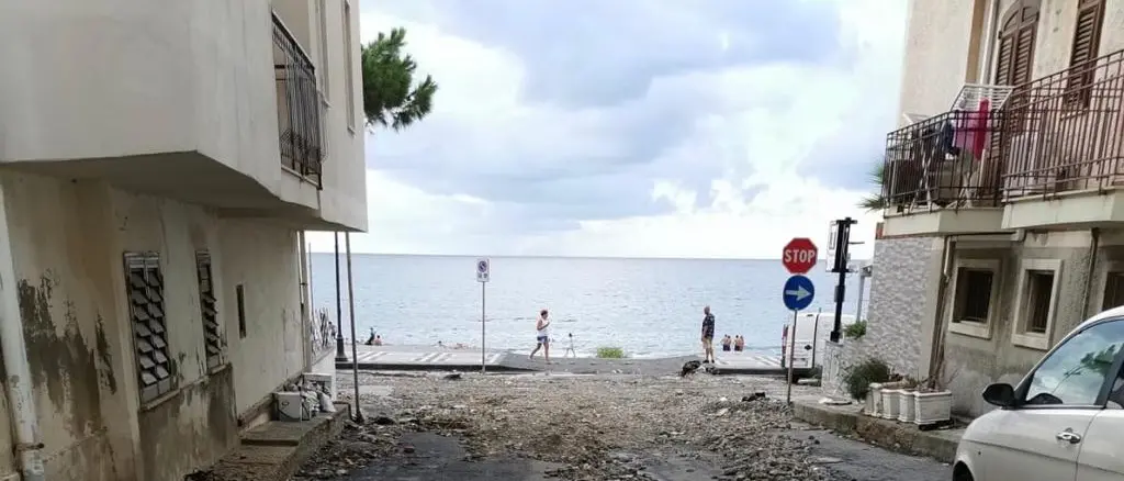 Maltempo a Reggio Calabria, bomba d'acqua a Scilla