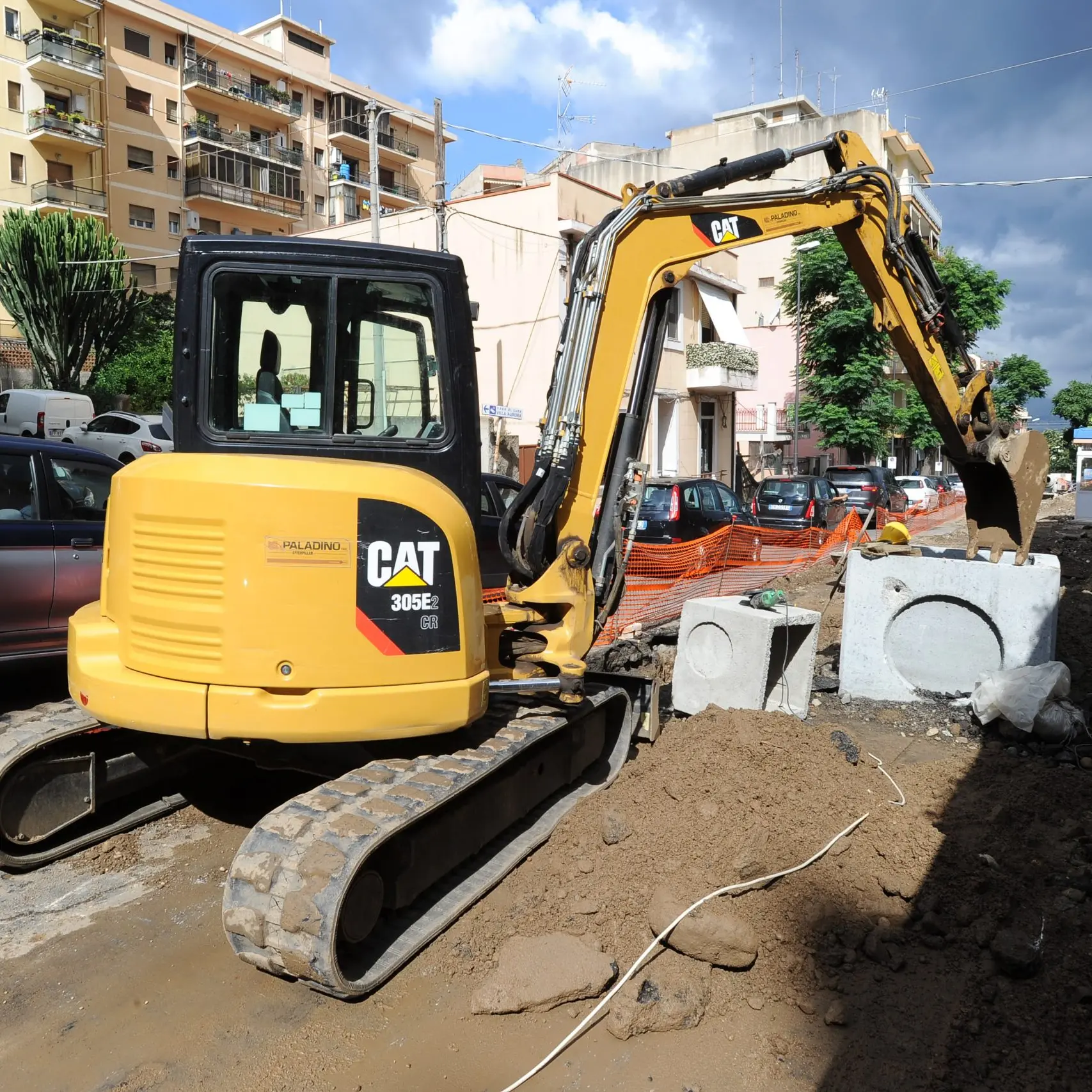 Reggio Calabria, procedono i lavori per il collettamento fognario sul torrente Caserta