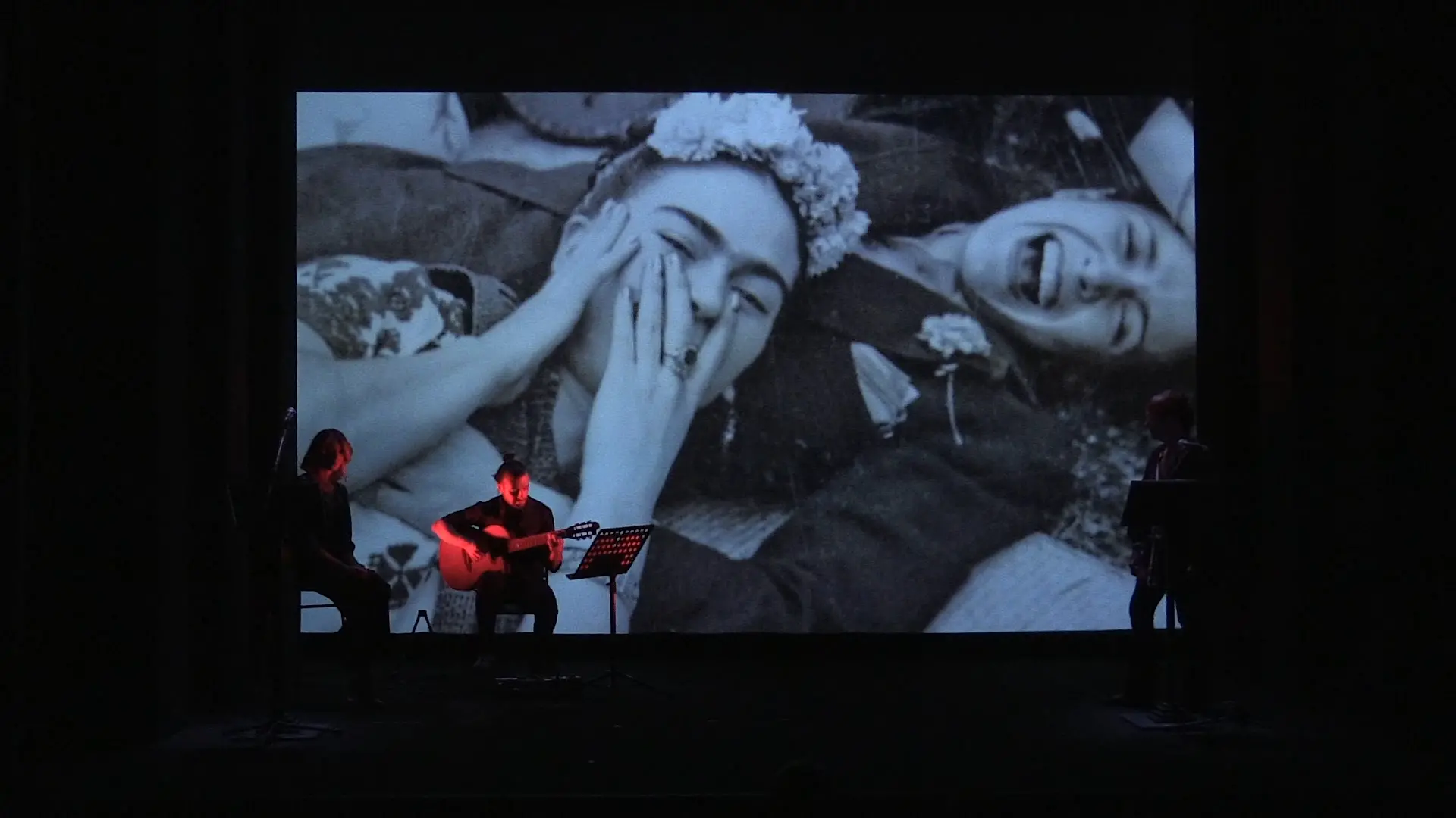 Reggio Calabria, stasera al Castello: il dialogo immaginario tra Frida Kahlo e Chavela Vargas