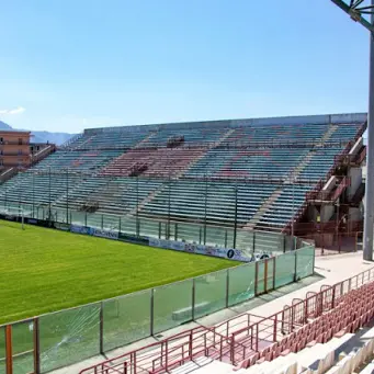 Reggio, 45enne trovato impiccato alla porta di calcio del \"Granillo\"
