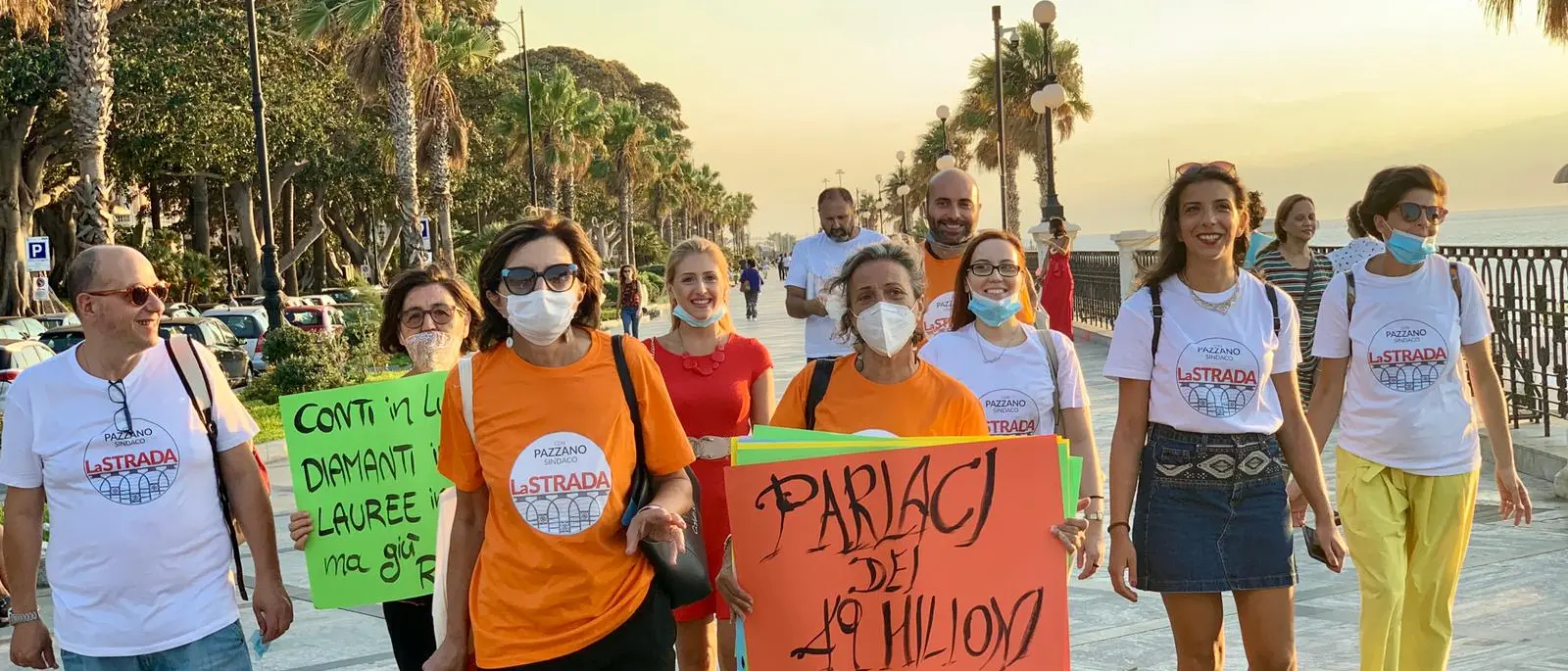Elezioni a Reggio Calabria, sul lungomare il sit-in anti-Salvini de \"La Strada\"