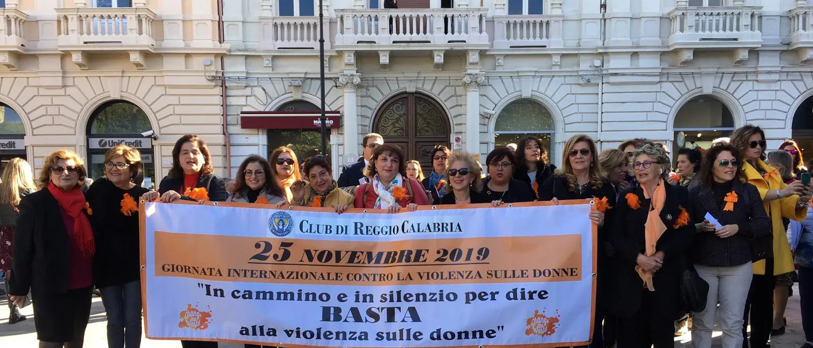 Reggio, il garante dei detenuti consegna film in carcere