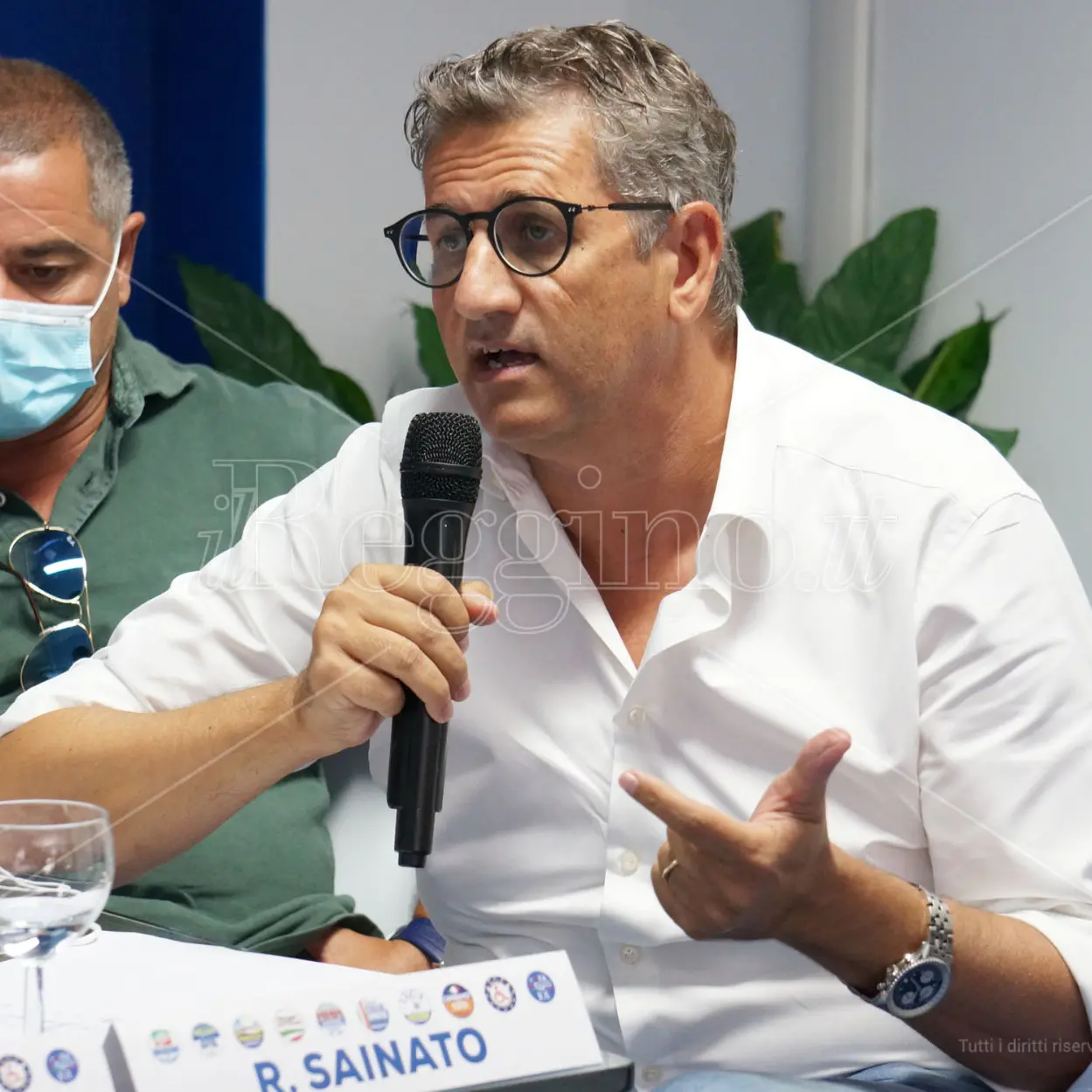 Coronavirus Locri, stoccata di Sainato a Calabrese: «Basta raccontare cose false ai cittadini»