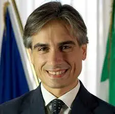 Sanità, il sindaco sostiene le richieste della Uil: «Servono assunzioni al Gom»
