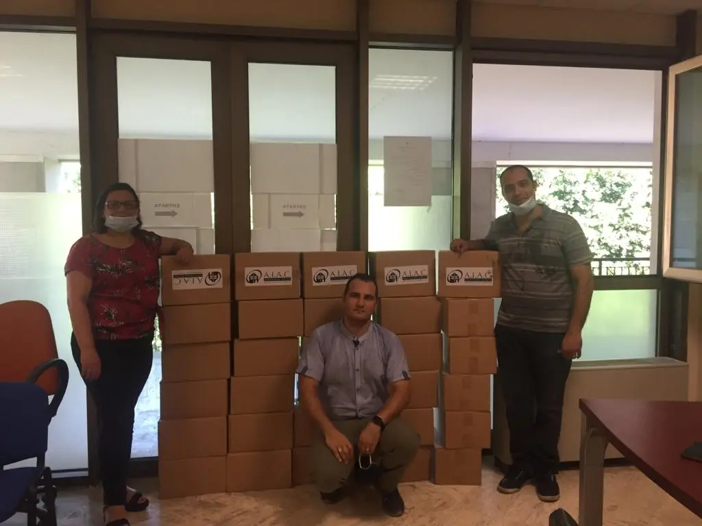 Reggio Calabria, Aiac dona 30 pacchi di beni di prima necessità alla famiglie bisognose