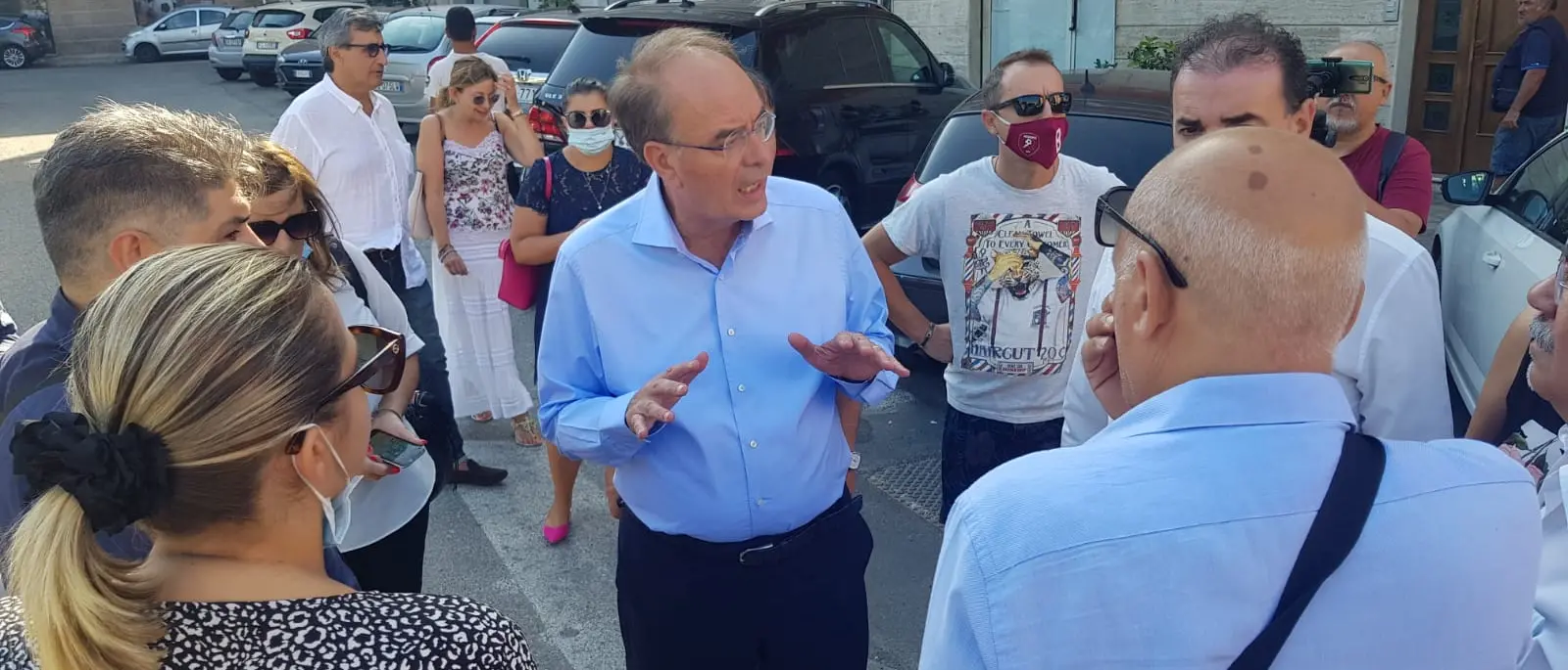 Elezioni Reggio Calabria, Minicuci a Gebbione: «I cittadini sono stanchi e rassegnati»