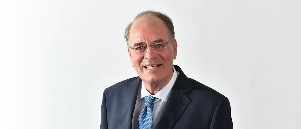 Elezioni a Reggio Calabria, Minicuci: «Municipi e burocrazia quasi 0, ai reggini ridaremo dignità»