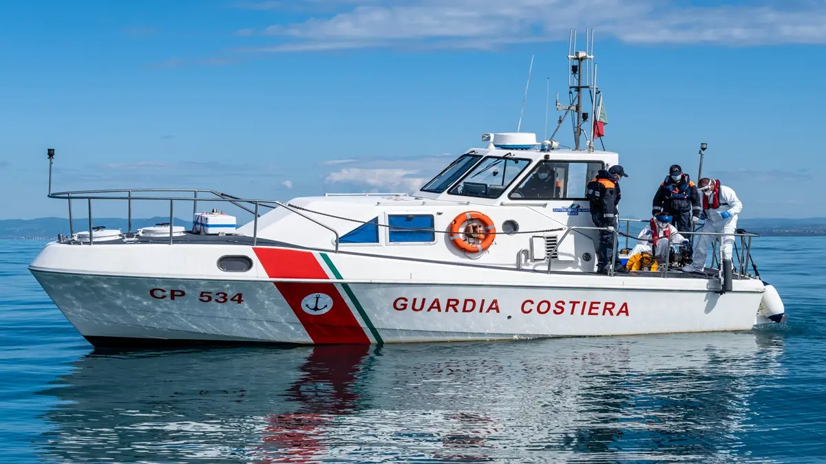 Roccella, nuovo sbarco di migranti: salvate 86 persone