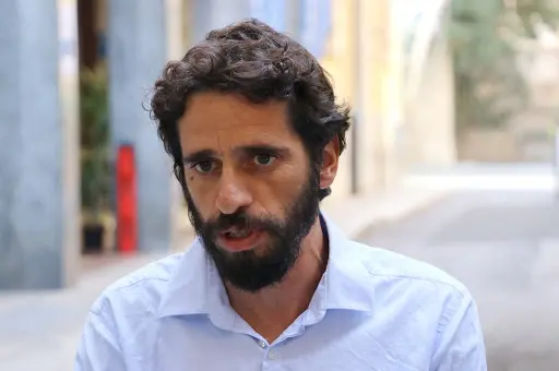 Piazza del Popolo, Pazzano scarta l’idea parcheggio e invita al “ragionamento”: «Cosa vuol dire destinarla ad eventi culturali?»
