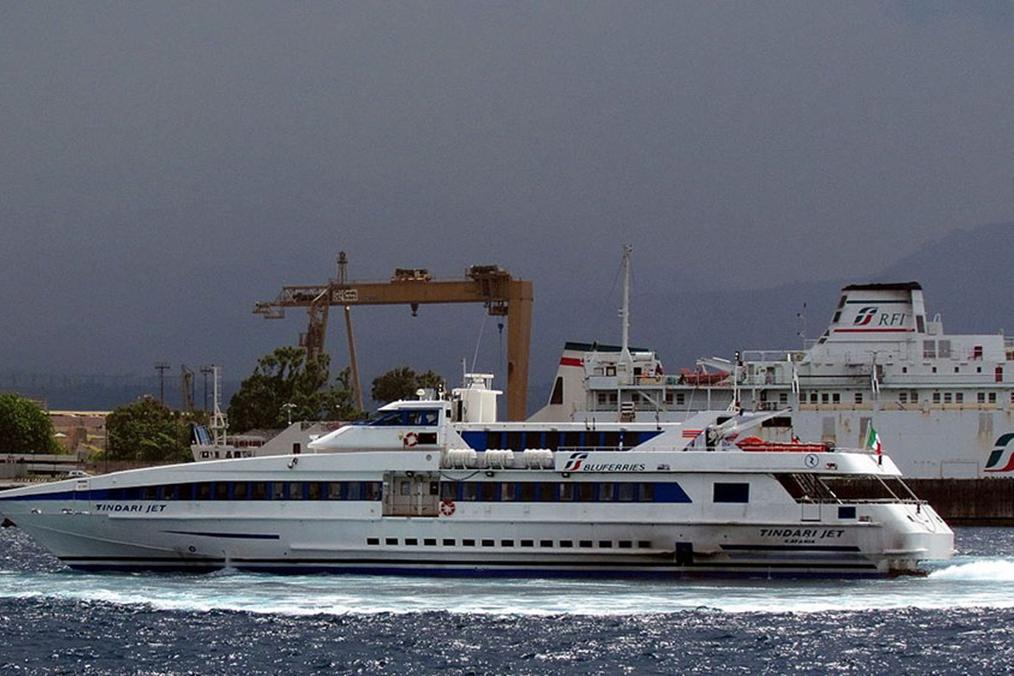 stretto-il-prossimo-29-marzo-di-nuovo-in-sciopero-i-lavoratori-blu-jet