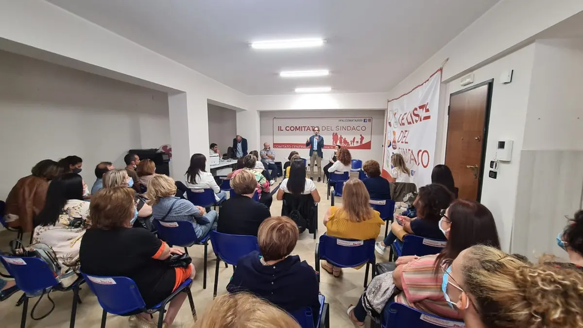 Scuola, il sindaco Falcomatà riceve una delegazione degli assistenti educativi