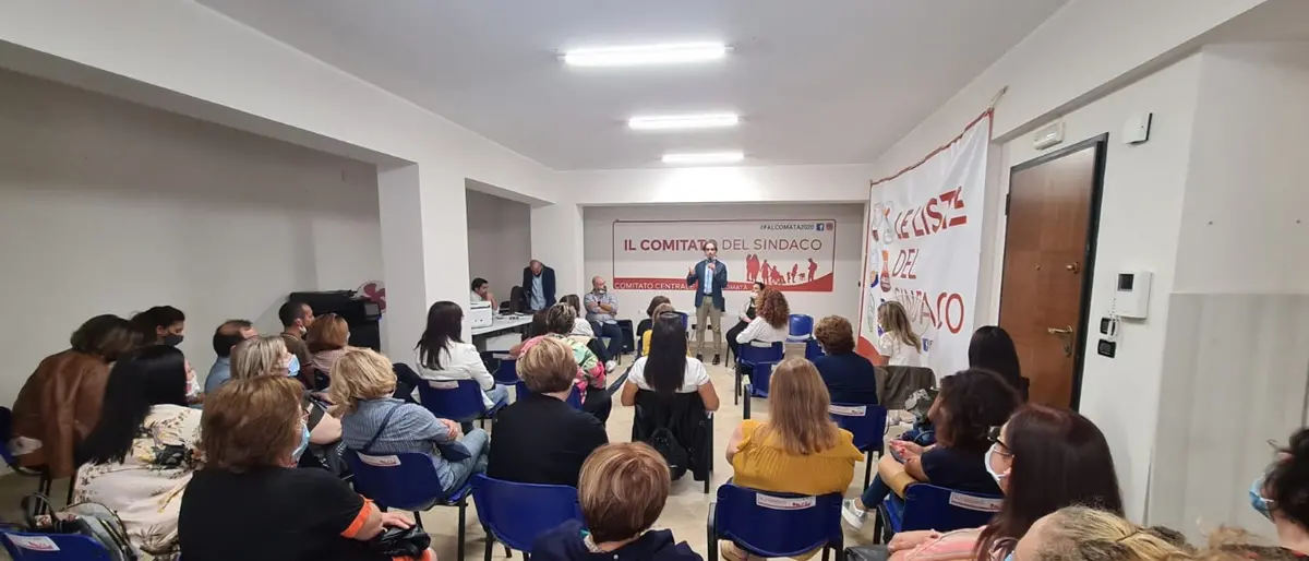 Scuola, il sindaco Falcomatà riceve una delegazione degli assistenti educativi