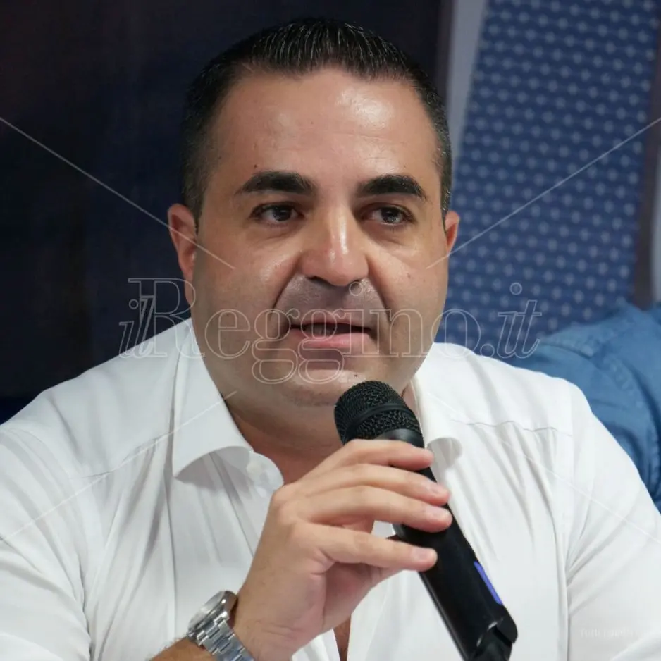 Aeroporto dello Stretto, Cannizzaro: «Task force comunale? Il sindaco parla senza titoli»