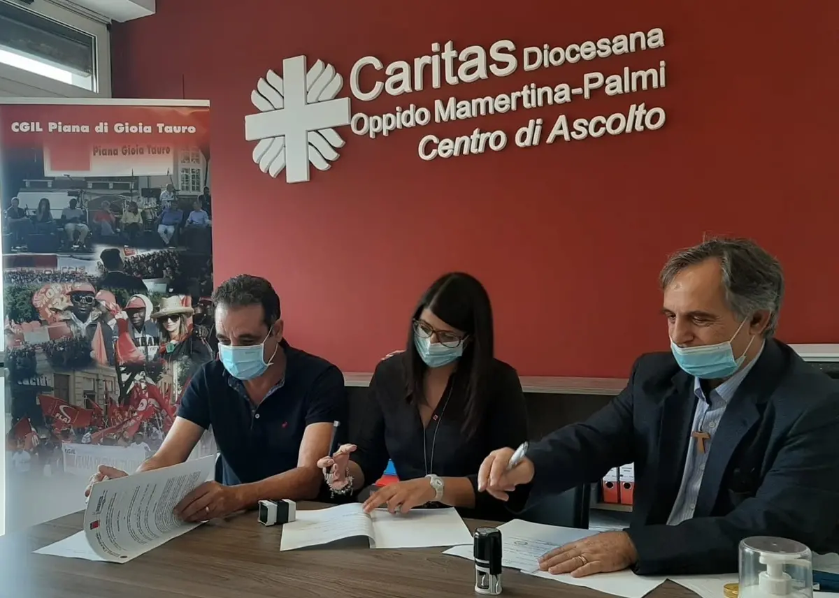 Gioia Tauro, firmato un protocollo per il contrasto alla povertà e al lavoro irregolare