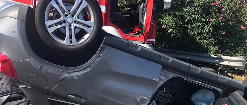 Melito Porto Salvo, incidente sulla SS 106: cinque feriti e strada chiusa al traffico