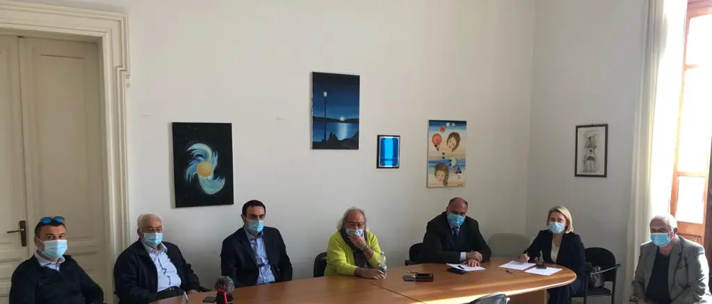 Coronavirus nella Locride, i sindaci: «Processare i tamponi in ospedale»