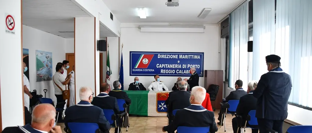 Reggio Calabria l'ammiraglio Ciprioti presidente onorario dell'associazione Marinai