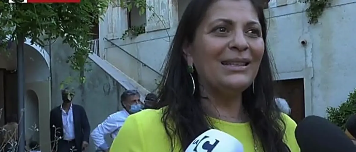 Contagi in crescita e nuovi reparti al palo ma la Regione pensa solo al suo corto promozionale