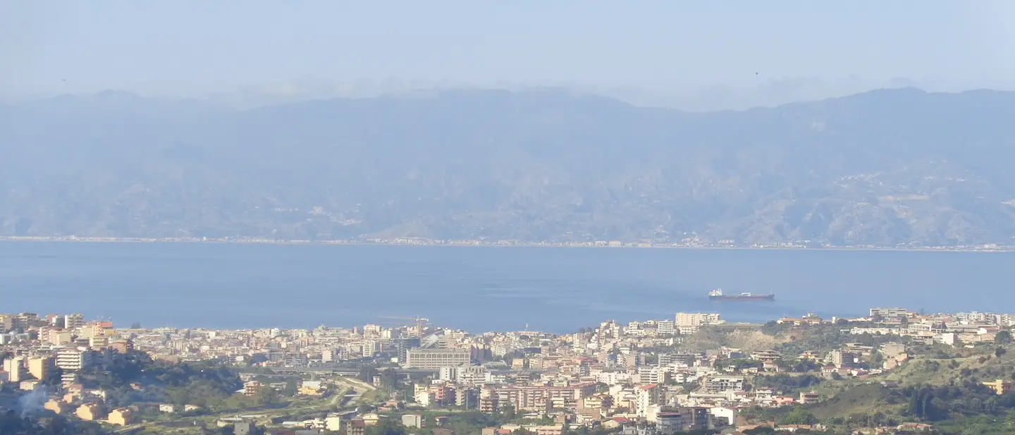 No Ponte, il circolo Reggio Sud: «Istituire il Parco Nazionale dello Stretto»