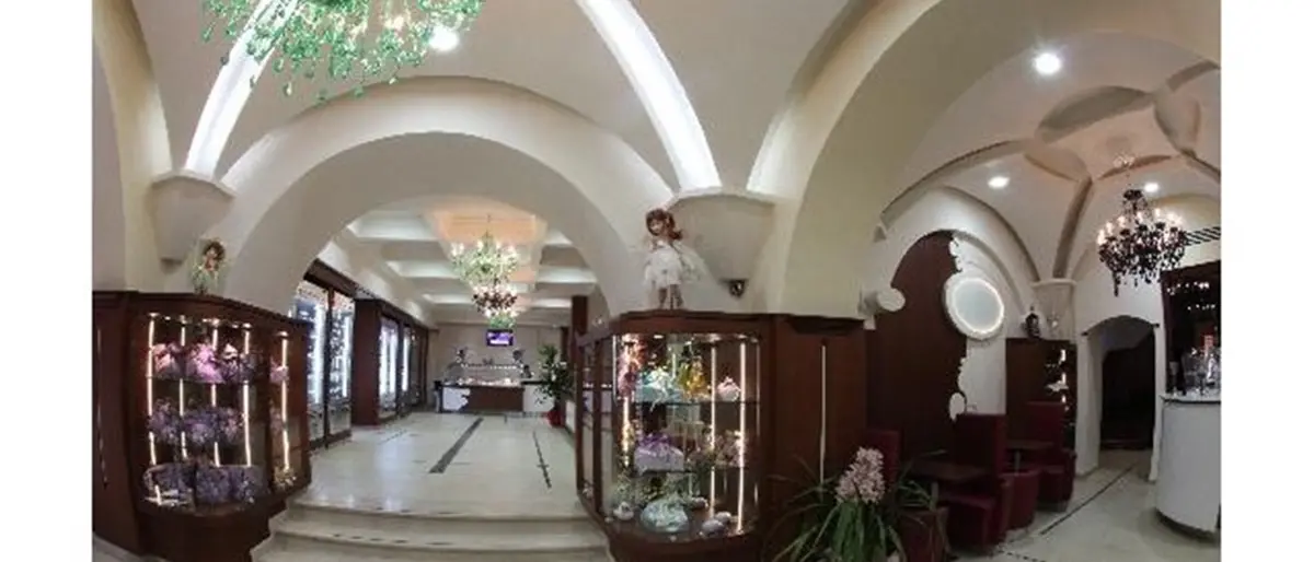 Coronavirus Reggio Calabria, i proprietari del bar San Francesco chiudono per precauzione