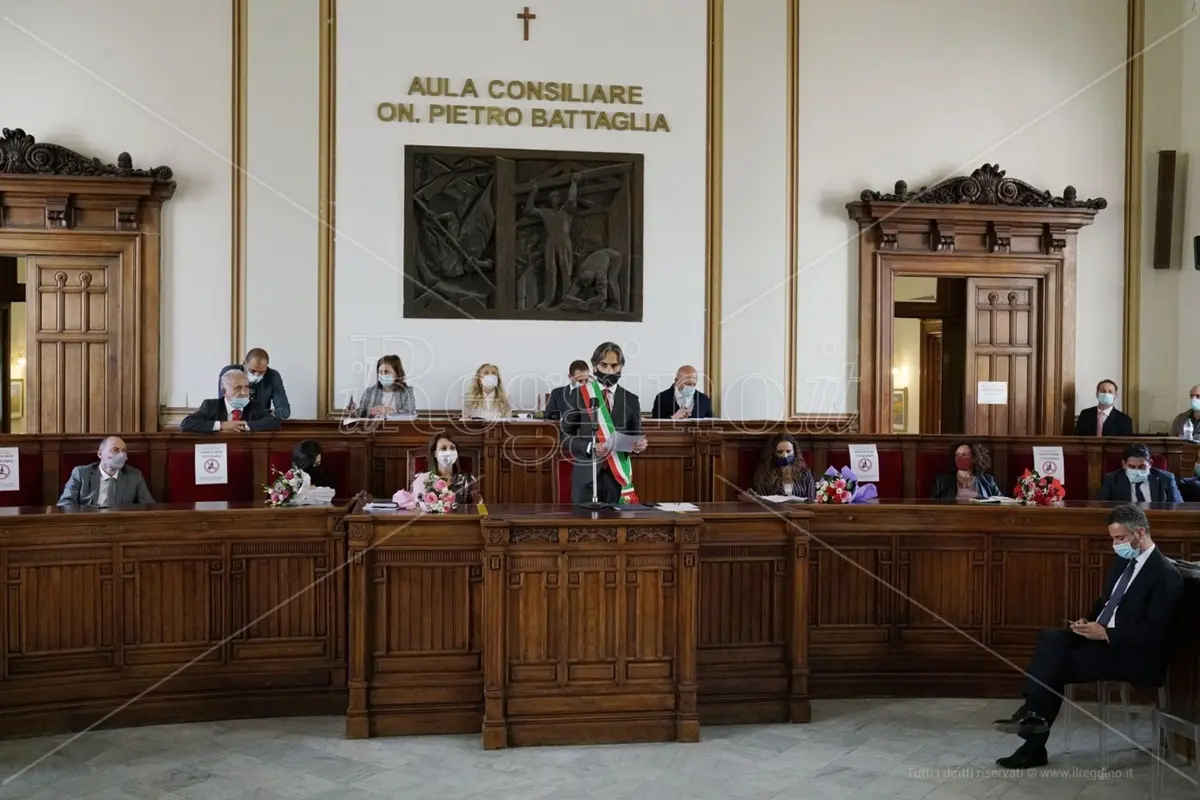Dal rischio dissesto ai brogli elettorali. Reggio diverrà mai una città normale?