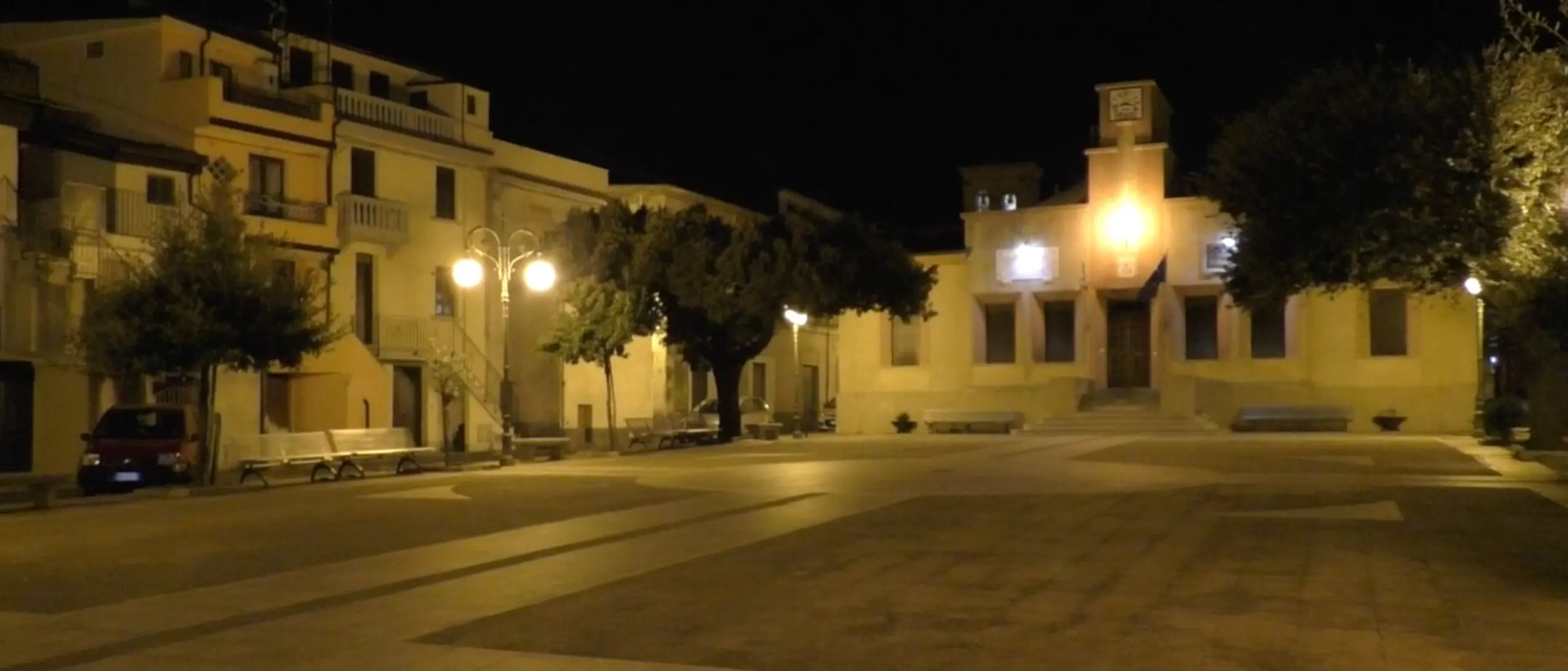 Pazzano, dove il virus non entra e i bar chiudono alle 18