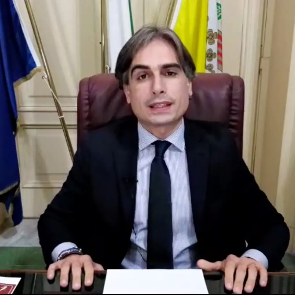 Coronavirus, scuole chiuse a Reggio Calabria. Falcomatà: «Decisione sofferta»