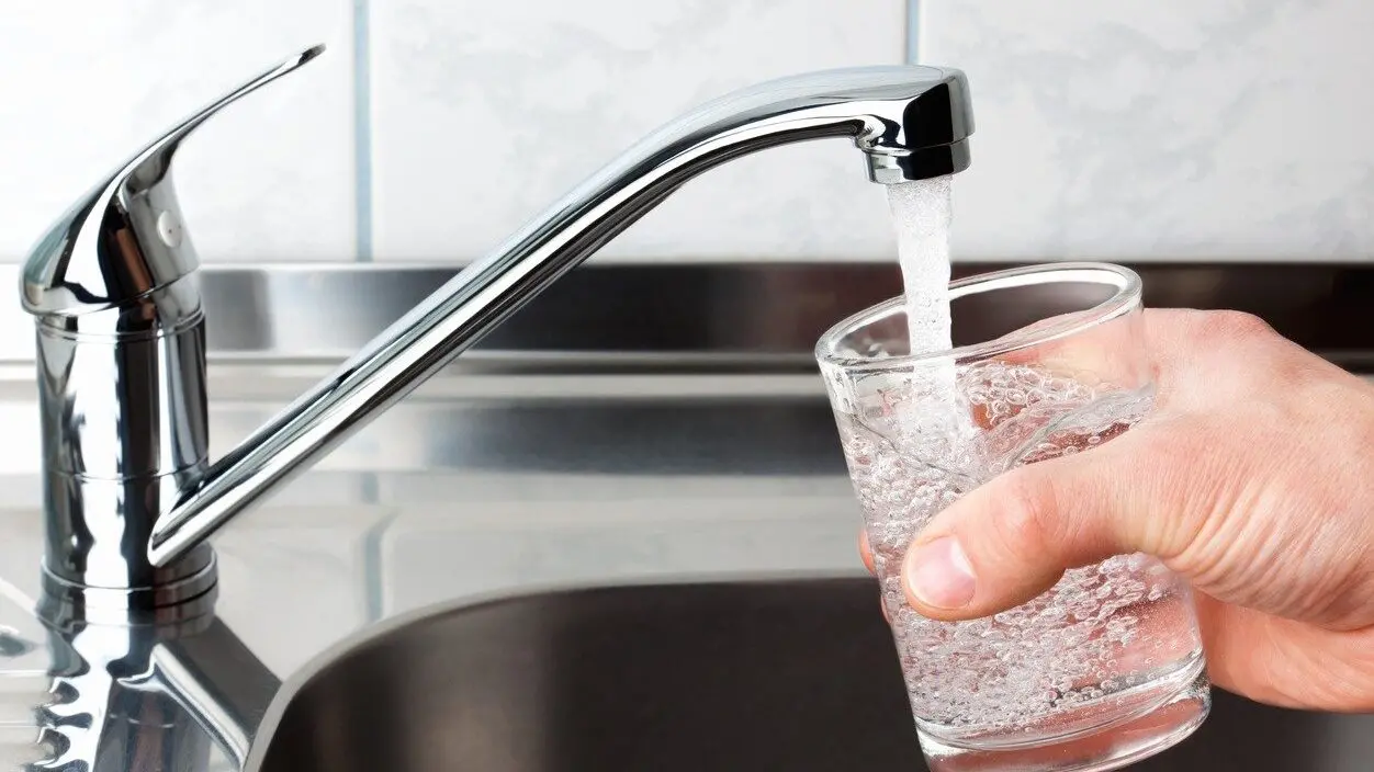 Reggio, l'acqua torna potabile nel centro storico: revocata l'ordinanza