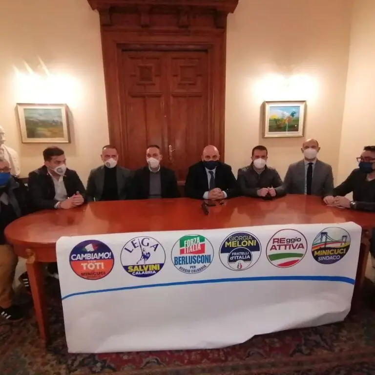 Brogli elettorali, la minoranza: «Falcomatà e maggioranza si dimettano»