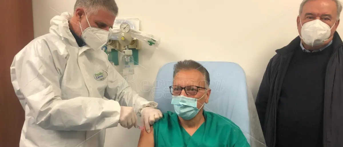 Vaccine-day, tutto pronto al Gom di Reggio Calabria. «Giornata storica»