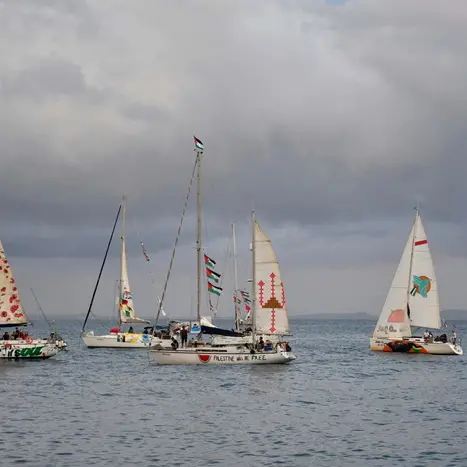 La Flotilla sempre più vicina a\u00A0Gaza: «Ma ci fermeranno». Israele: «Consegnate gli aiuti ora»
