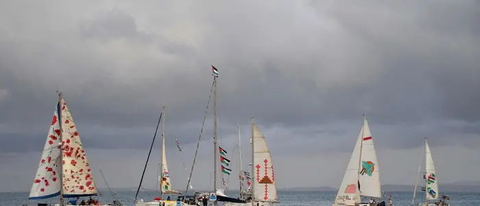 La Flotilla sempre più vicina a\u00A0Gaza: «Ma ci fermeranno». Israele: «Consegnate gli aiuti ora»