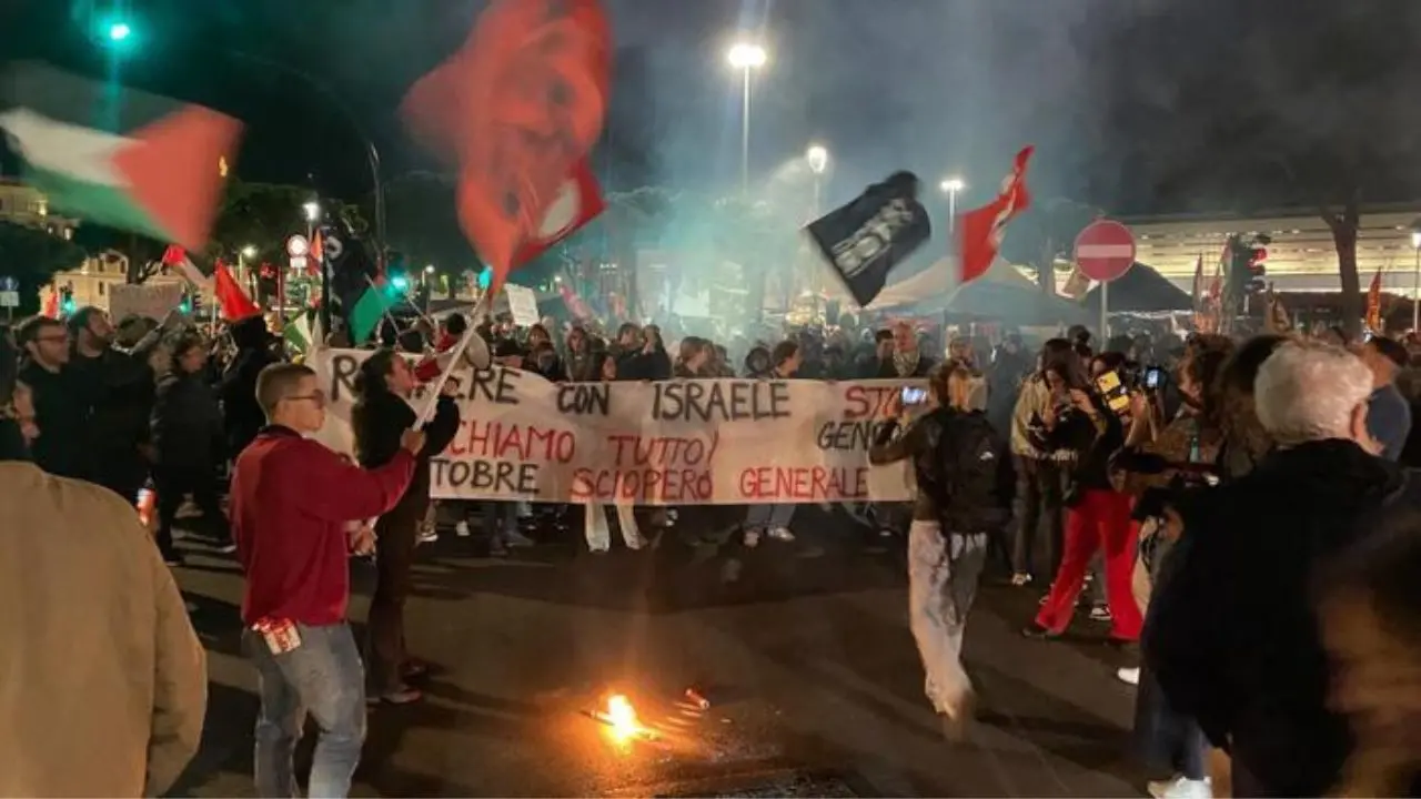 La manifestazione a favore della Flotilla a Roma