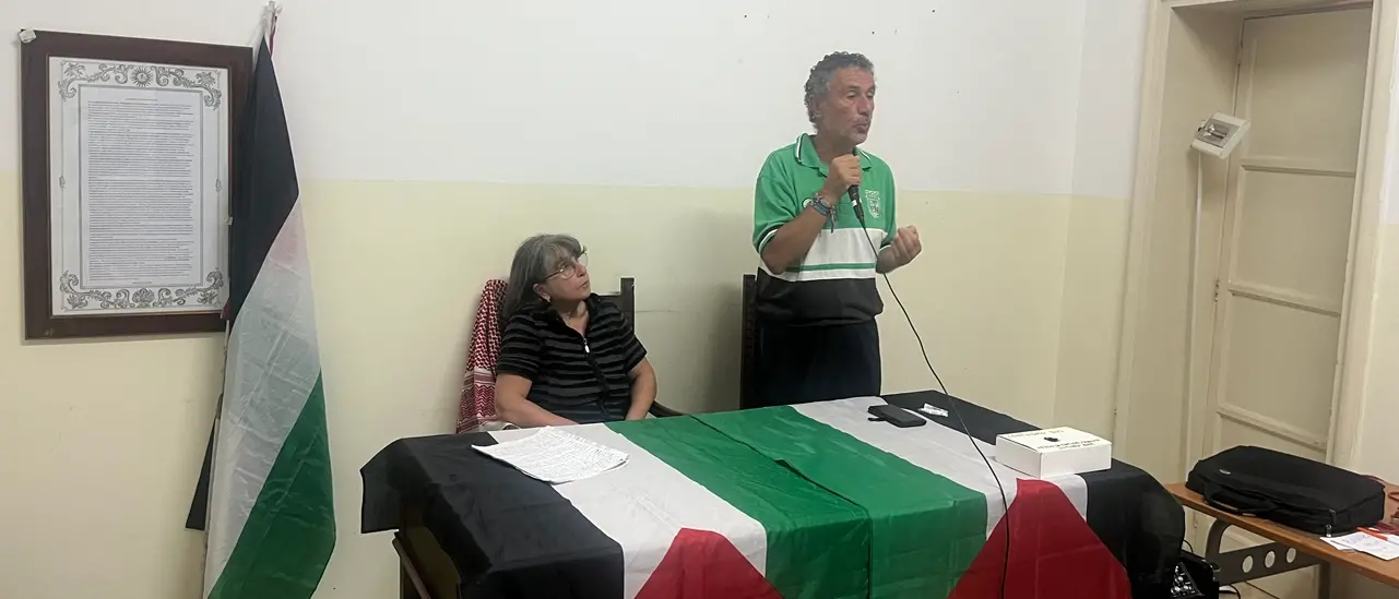 Reggio, l’attivista che a luglio è stato arrestato a bordo della\u00A0Freedom Flotilla diretta a Gaza: «Sto\u00A0rivivendo tutto, ma lo rifarei»