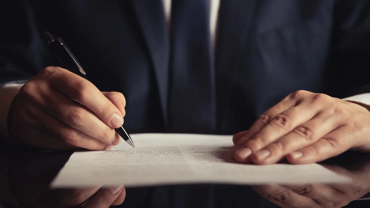 Tentata estorsione e atti persecutori nei confronti di un avvocato: una condanna in Tribunale a Vibo\n