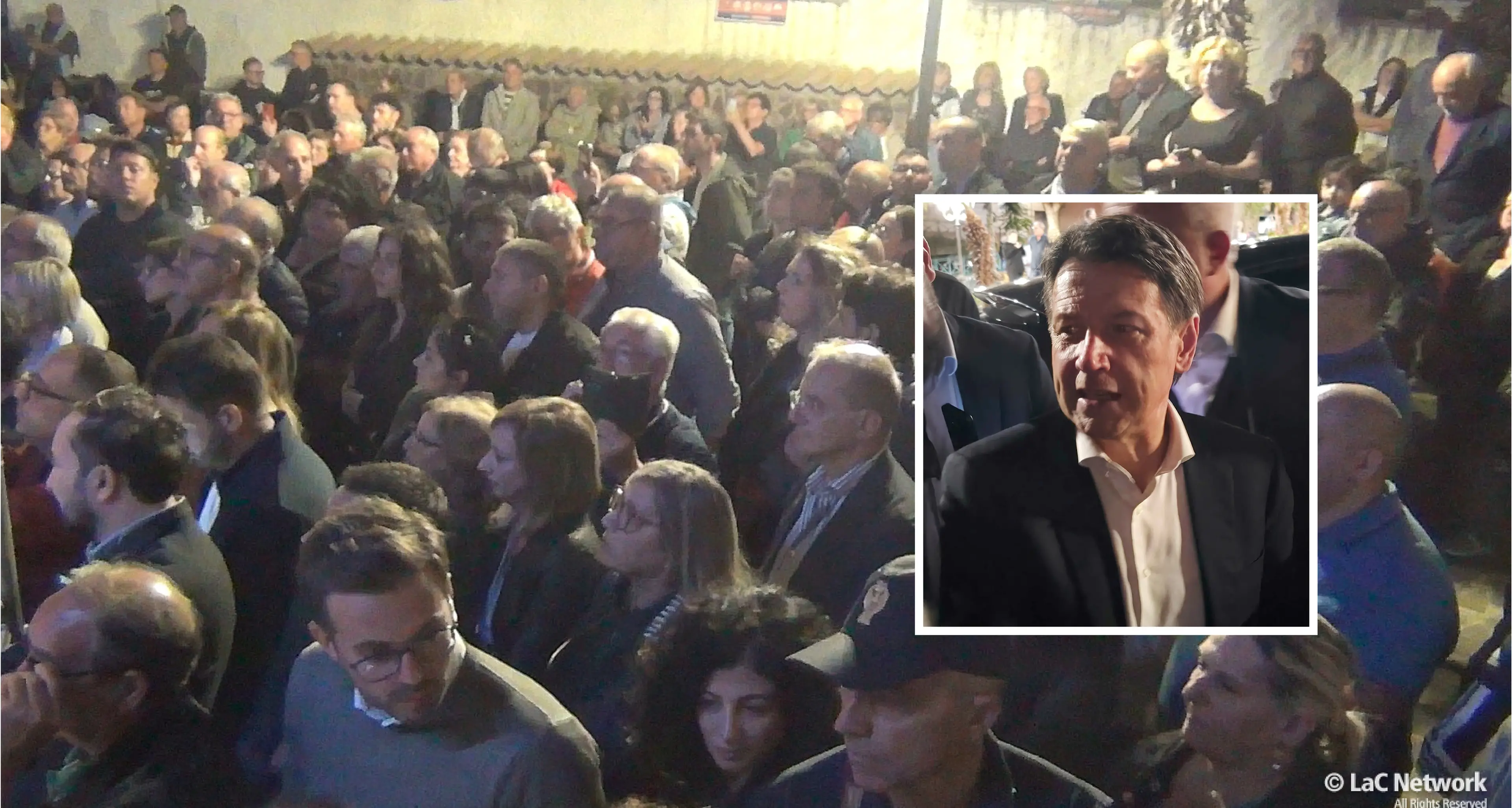 L’annuncio\u00A0di Conte rompe il comizio a\u00A0Cassano allo Ionio: «Flotilla sotto attacco, devo tornare\u00A0a Roma. Il Governo deve agire»\n
