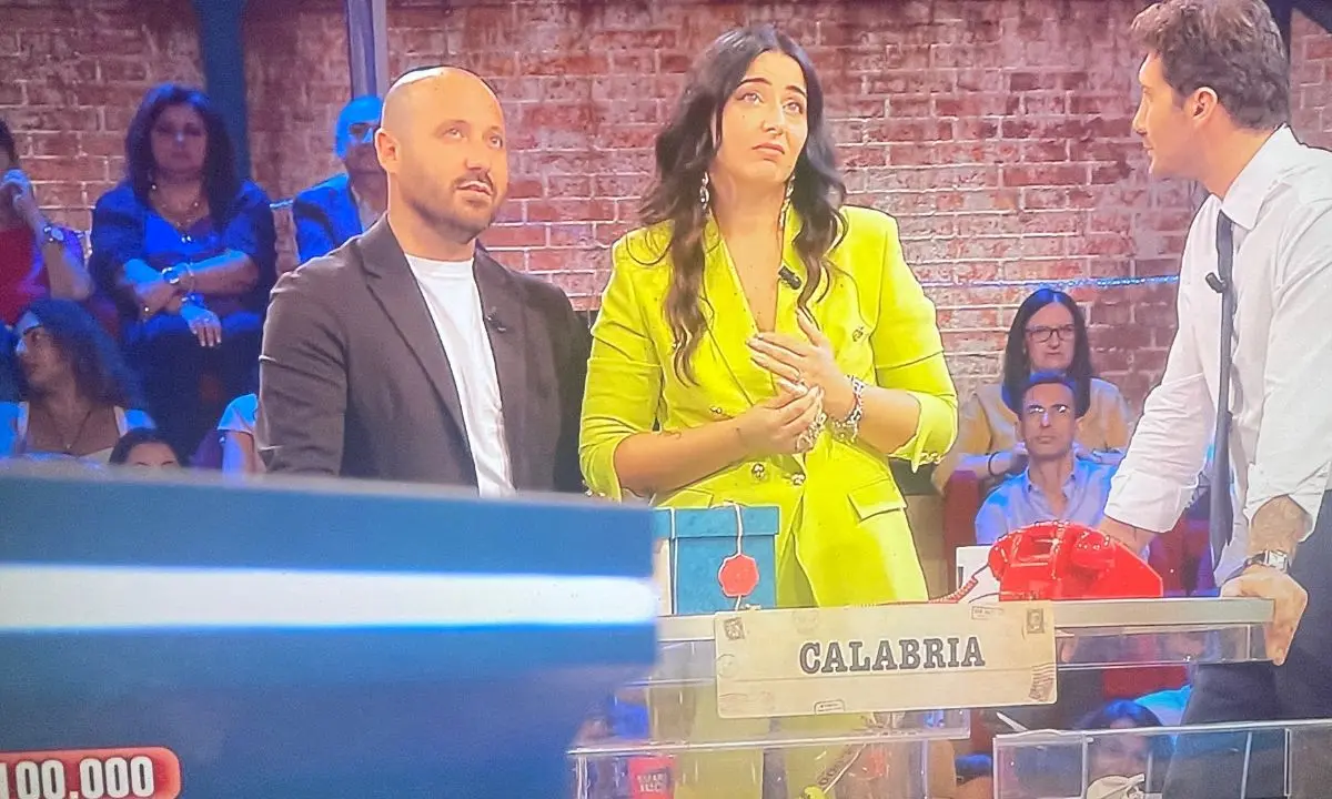 Francesca dalla Calabria trionfa ad Affari Tuoi e vince 300mila euro\n