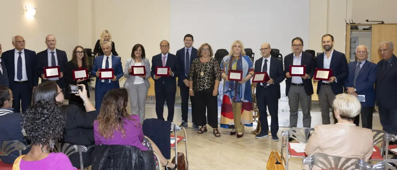 Emozioni e riconoscimenti al Longevity Day: Rende celebra l’invecchiamento attivo al Museo del Presente:\u00A0ecco\u00A0i premiati\n